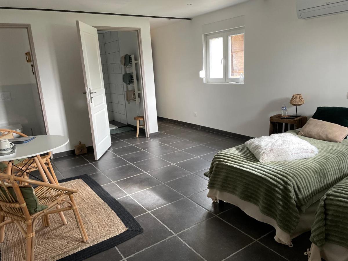 Aux Fines Bulles Gîte et Chambres d hôtes Neuve-Maison Exterior foto